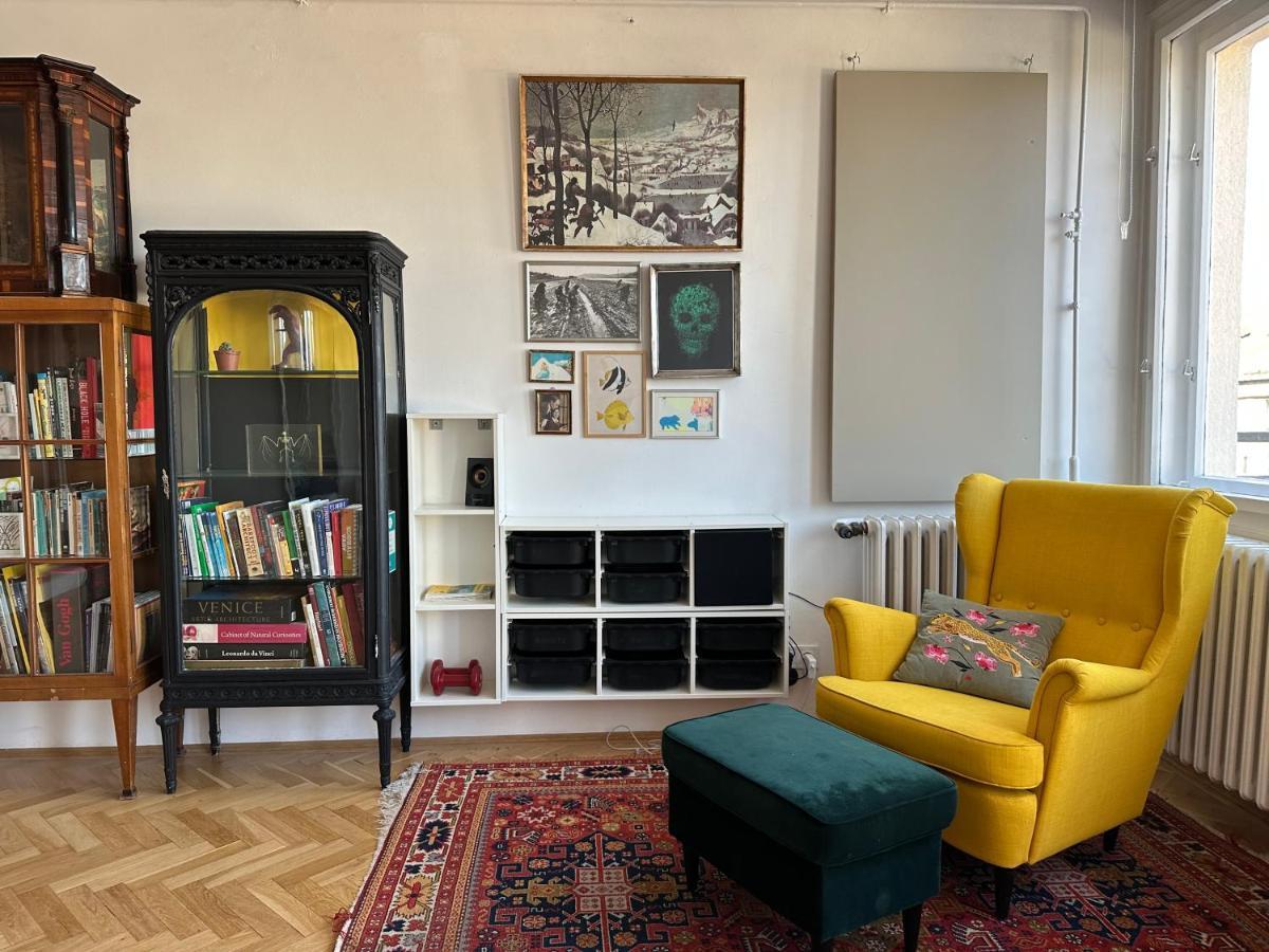 Bright & Spacious Home In Buda Будапеща Екстериор снимка